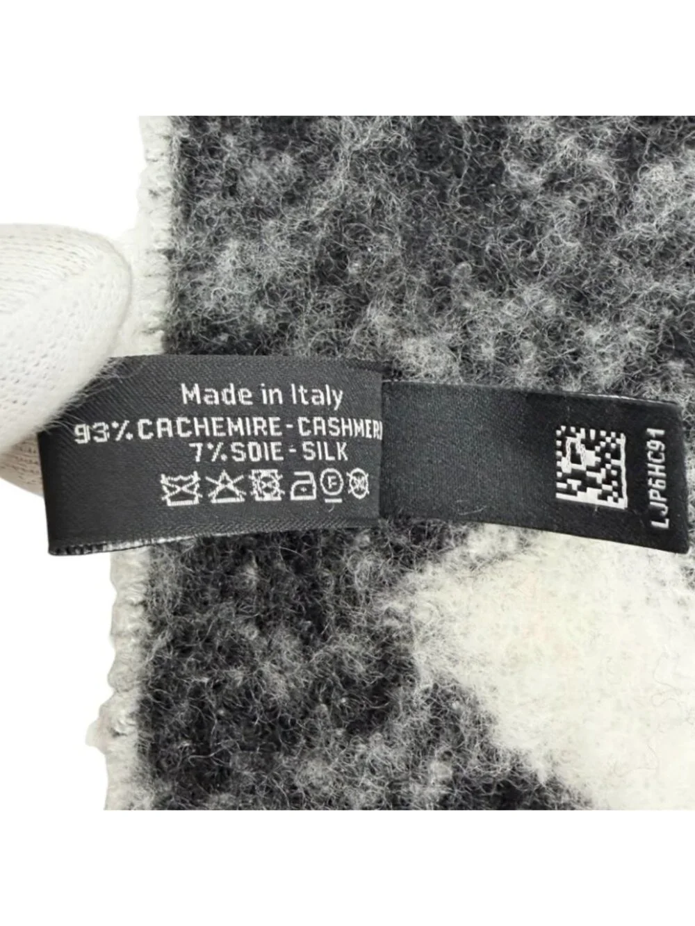 Chanel Cashmere Silk CC Logo Design Fringe Scarf White Black